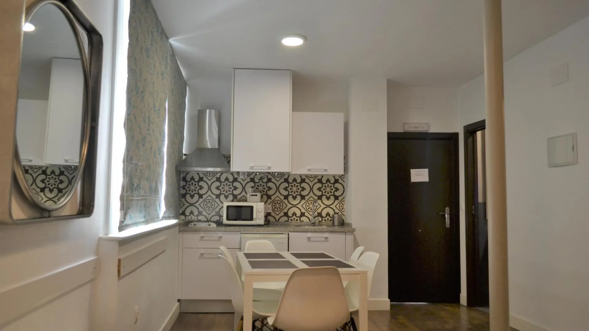 Sunshine Barroso Centro Apartment Cordoba Spain