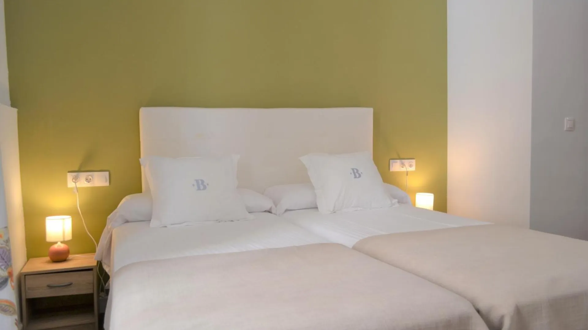 Sunshine Barroso Centro Apartment Cordoba Spain